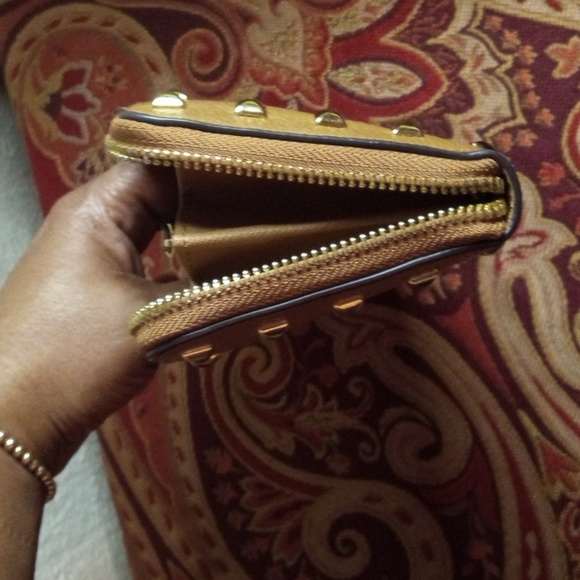 Michael Kors Jet Set Studded Continental Leather Wallet NWT - Picture 12 of 13